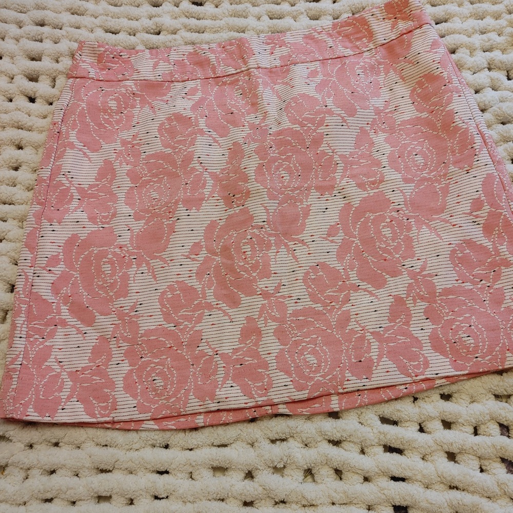 Loft skirt